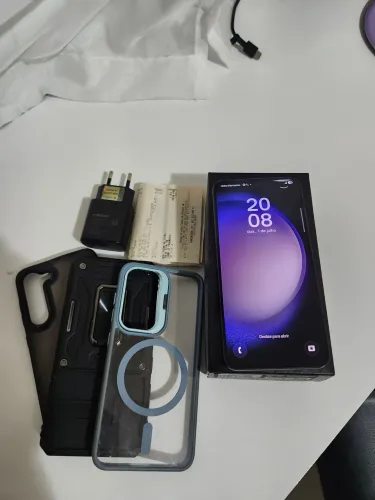 Samsung S23 (extremamente conservado)