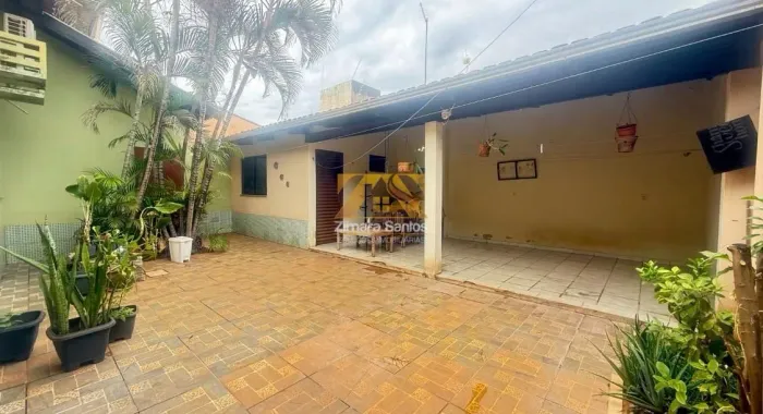 Casa com 4 Quartos à Venda, Plano Diretor Sul - Palmas