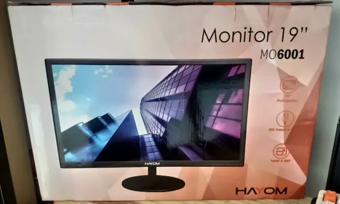 Monitor Hayom 19 polegadas Novo na Caixa 300,00