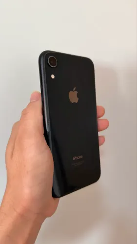 Vendo iPhone XR 128 GB celular em perfeito estado de conservação funcionando tudo