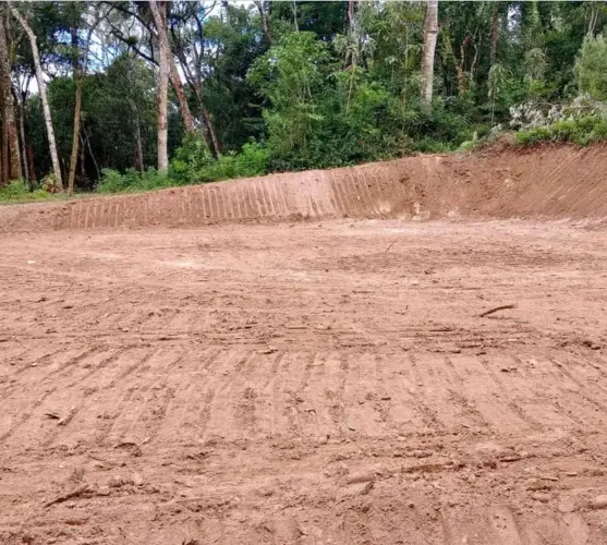 Vendo terreno para formar chácara, entrada mais parcelas