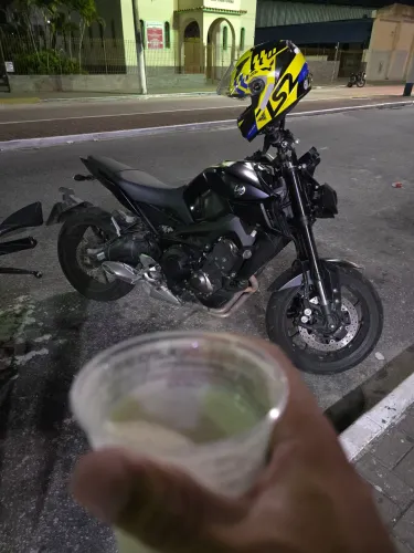 Moto mt09  preta único  dono ano 25