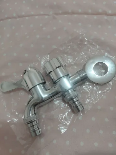 Torneira 3/4 dupla saída de metal cromado jardim tanque