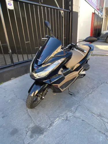 PCX DLX com 350km 