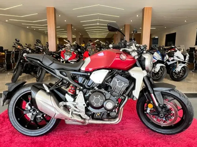 HONDA CB 1000R