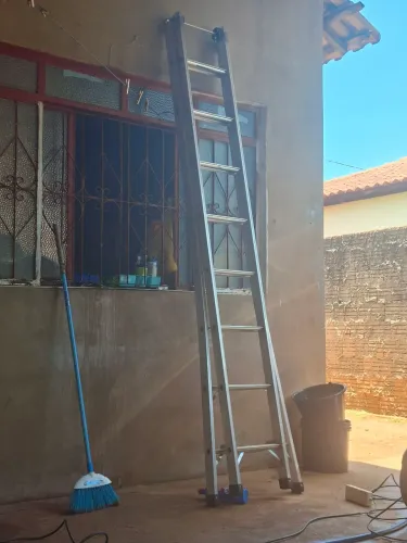 Escada 8 degrau fechada 16 aberto 