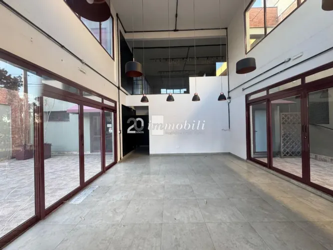 Loja à venda em Carapicuíba, Granja Viana, com 105.77 m², AAREA Centro Comercial