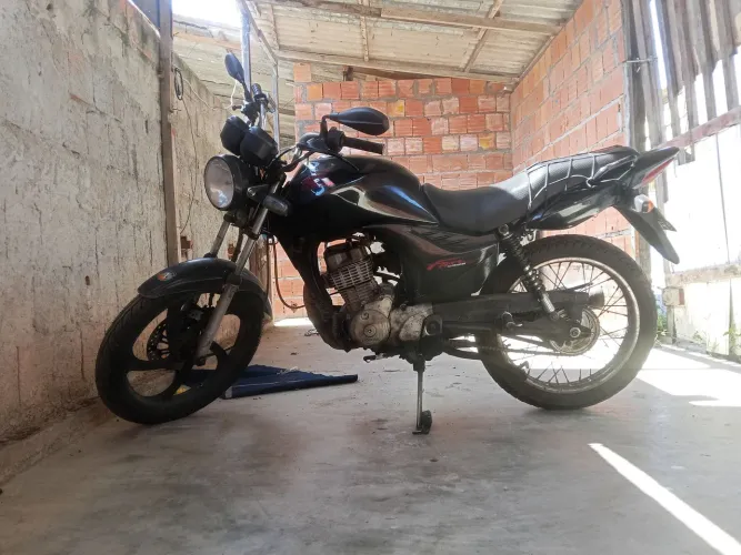 Moto fan 125 es