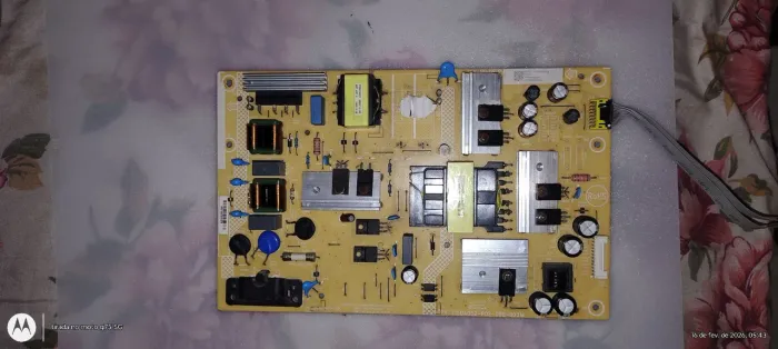 Placa de tv Samsung 32 43 58 32 e muito mais tudo por $200 reais tem tv completa display d