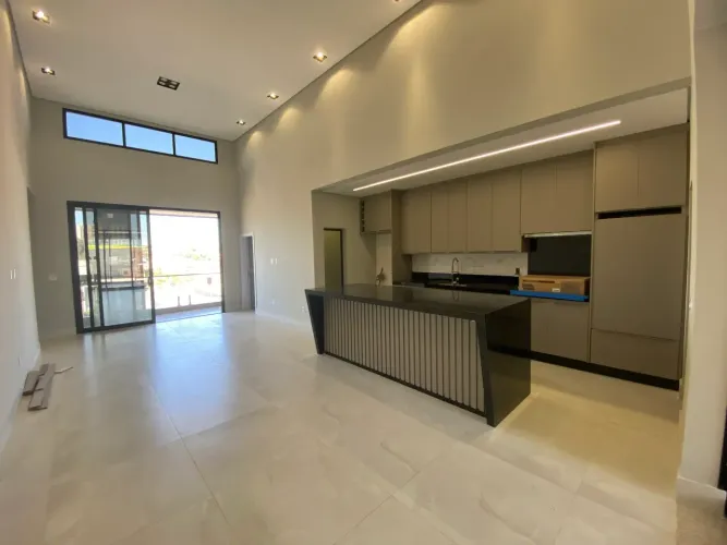 Casa Condominio à venda 230 m2, 4 quartos por R$ 2.100.000, La Dolce Vita Jardim Ypê - Pau