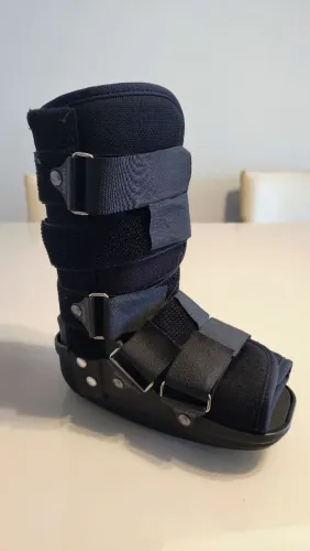 Bota ortopédica infantil