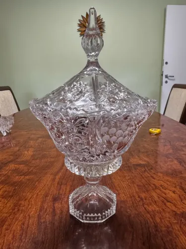 Bomboniere de Cristal Alta com Tampa Bohemia