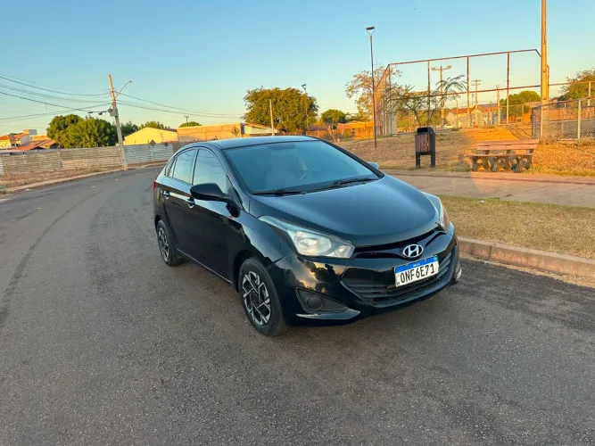 Hyundai HB20S C.plus/c.style1.0 Flex 12V Mec. 4P 2015