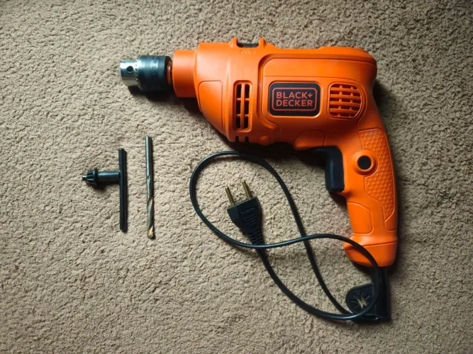 FURADEIRA BLACK + DECKER 560W (**NOVA**)