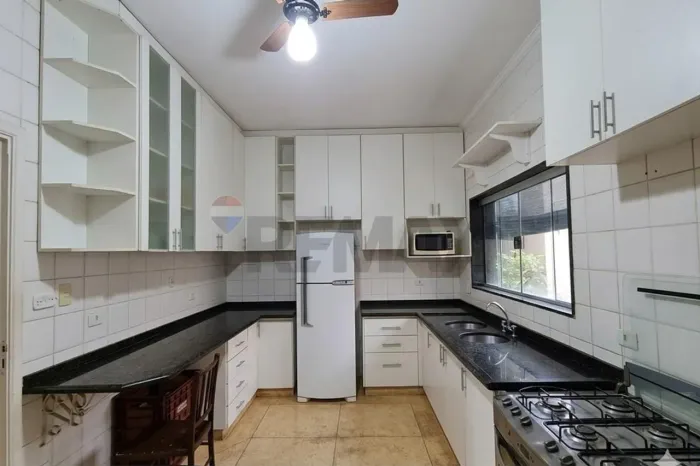 CASA RÚSTICA DE ALTO PADRÃO COM 4 QUARTOS, PISCINA E ENERGIA SOLAR | BAIRRO SÃO CARLOS TR