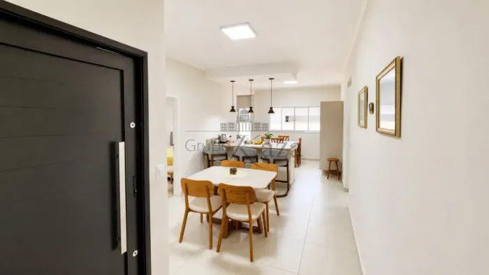 Oportunidade - Casa Comercial/Residencial com Edícula - Jardim América - 3 Dormitórios - 1