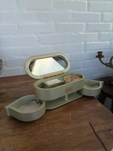 caixinha de música porta jóias antigo funcionando Antiquario decoração colecionador raro