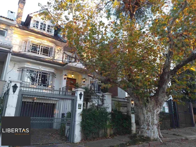 Casa com Vista Panorâmica para o Guaíba na Vila Conceição