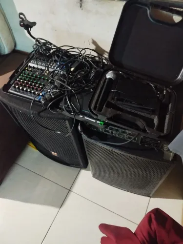 Equipamento de som profissional 