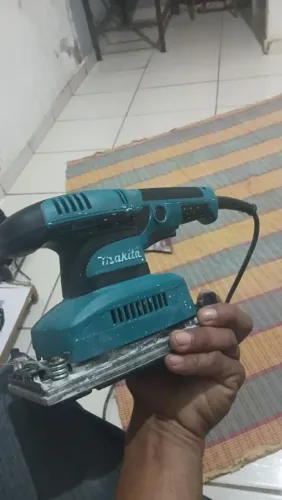 Lixadeira de parede makita