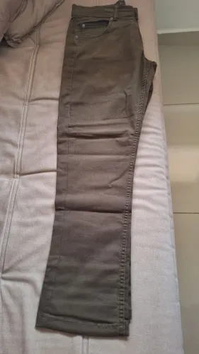 Calça masculina tamanho 38-40