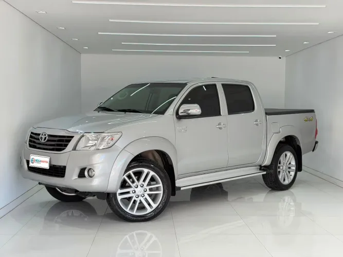 Toyota Hilux CD SRV 4X4 2.7 Flex 16V Aut. 2014