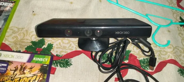 Vendo fonte e Kinect do Xbox 360.