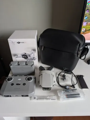 Drone Dji Mini 4k Fly More combo