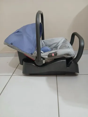 Bebe conforto com base 