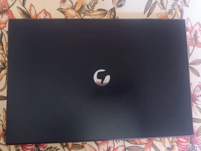 Vendo notebook positivo motion plus semi novo funciona tudo nunca mexido