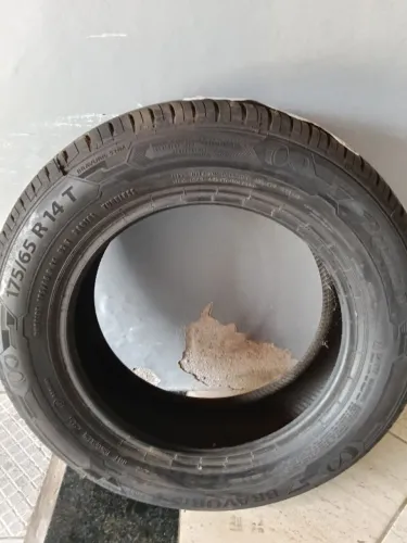 Pneu novo 