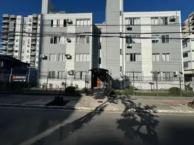 A/ Apartamento 3 dormitórios na central do Kobrasol em São José - SC