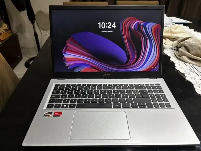 Notebook Acer Aspire 3 Ryzen 3 7320U SSD 256GB 4GB RAM + Caixa