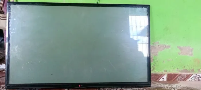 Vende -se televisão de 50 polegadas 