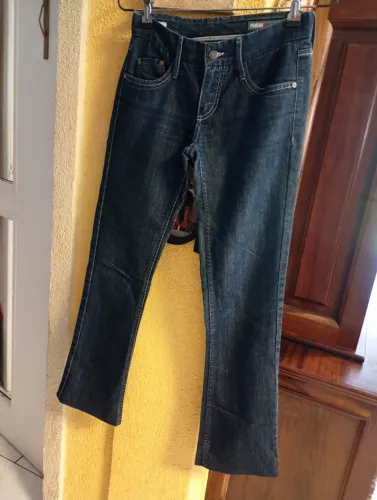 Calça jeans feminina 38 (FÓRUM)