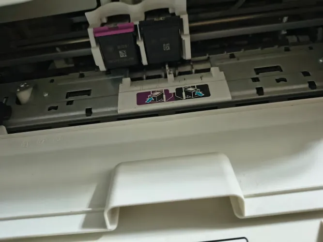Impressora com wi-fi e tira xerox