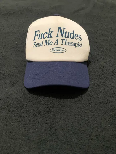 BONÉ TRUCKER SOMETIMES ONLINE