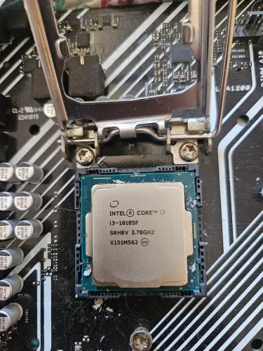 Processador intel core i3 10105F