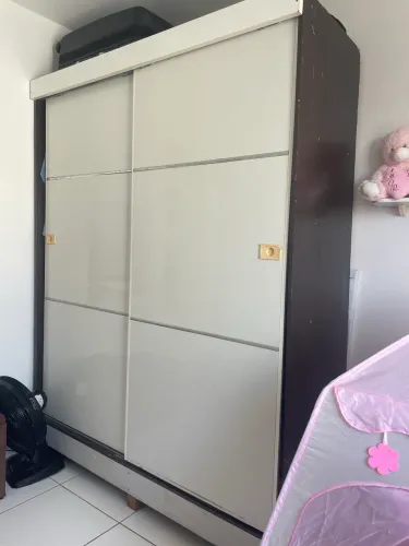 Guarda roupa  solteirão 
