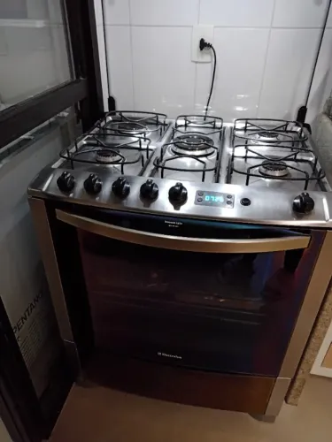 Fogão 5 bocas em inox Electrolux