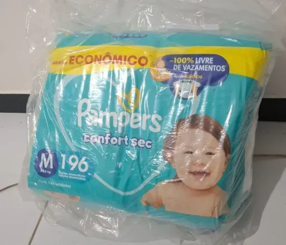 Fralda pampers tamanho M