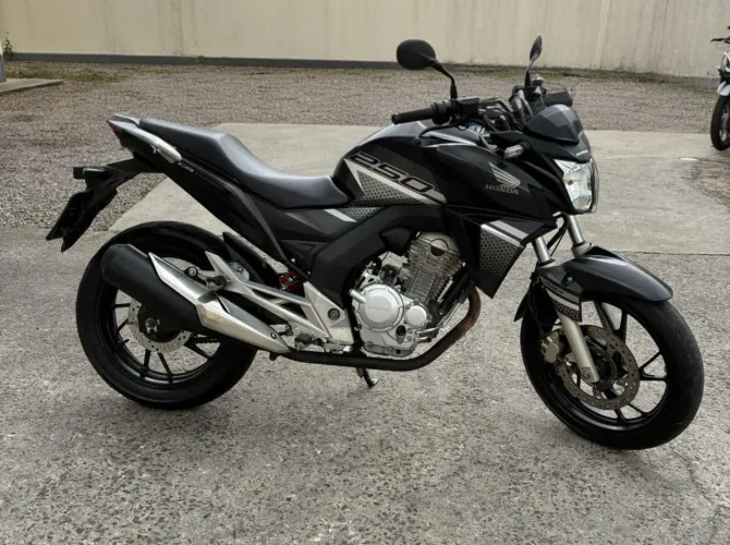 Honda Twister 250