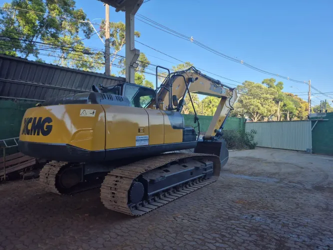 Escavadeira Hidráulica XCMG XE215BR 2020