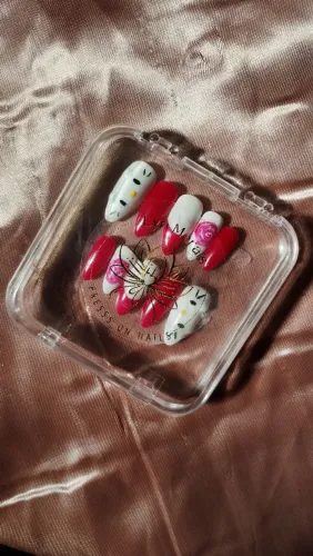 UNHA POSTIÇA EM GEL