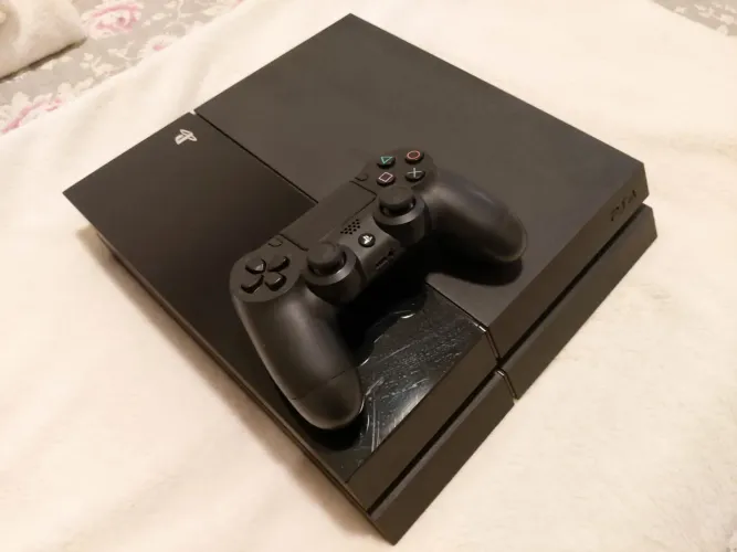 Ps4 com controle