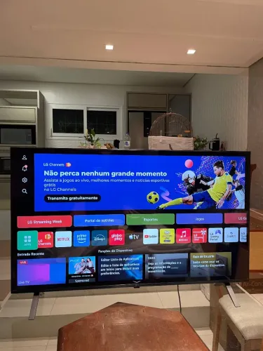Smart TV LG 43'' UHD 4K com HDR10 Pro