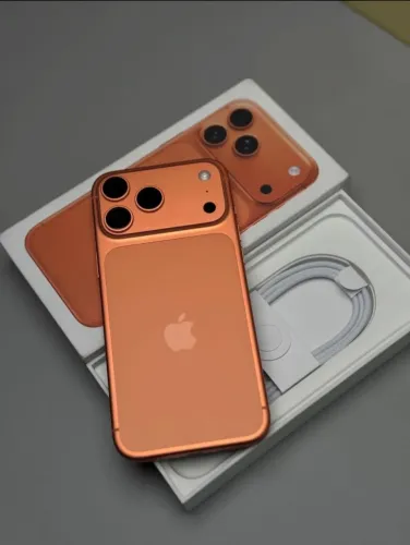 iPhone 17 Pro Max 256/GB Laranja,Exclusivo Poderoso e Elegante Novo Lacrado