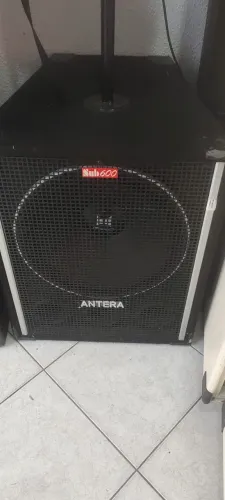 SUB PASSIVO ANTERA.  18 POLEGAS  600wts  pouco uso 