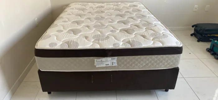Cama box casal
