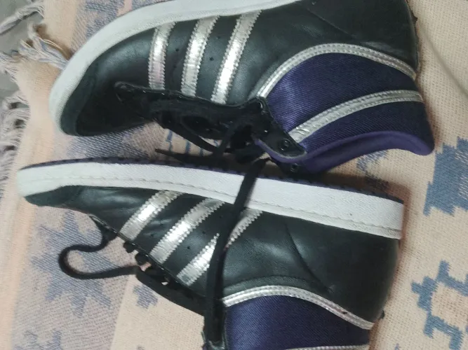 Tenis Adidas sleek séries número 38